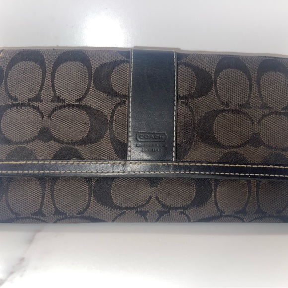Authentic Coach wallet - Picture 5 of 11
